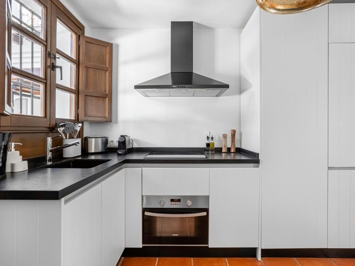 Limehome Granada Calle Santa Ana Ngoại thất bức ảnh