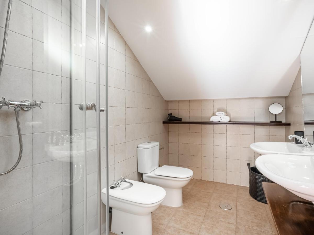 Limehome Granada Calle Santa Ana Ngoại thất bức ảnh