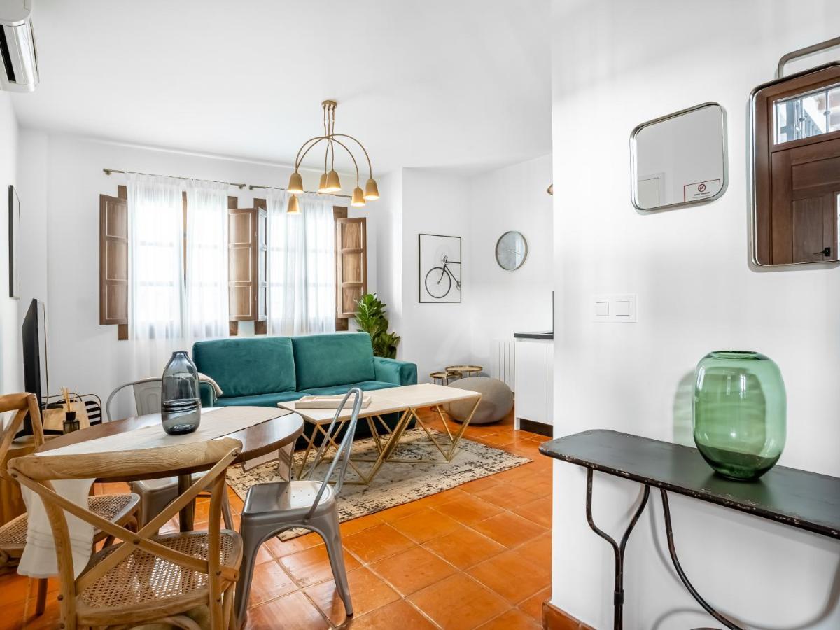 Limehome Granada Calle Santa Ana Ngoại thất bức ảnh