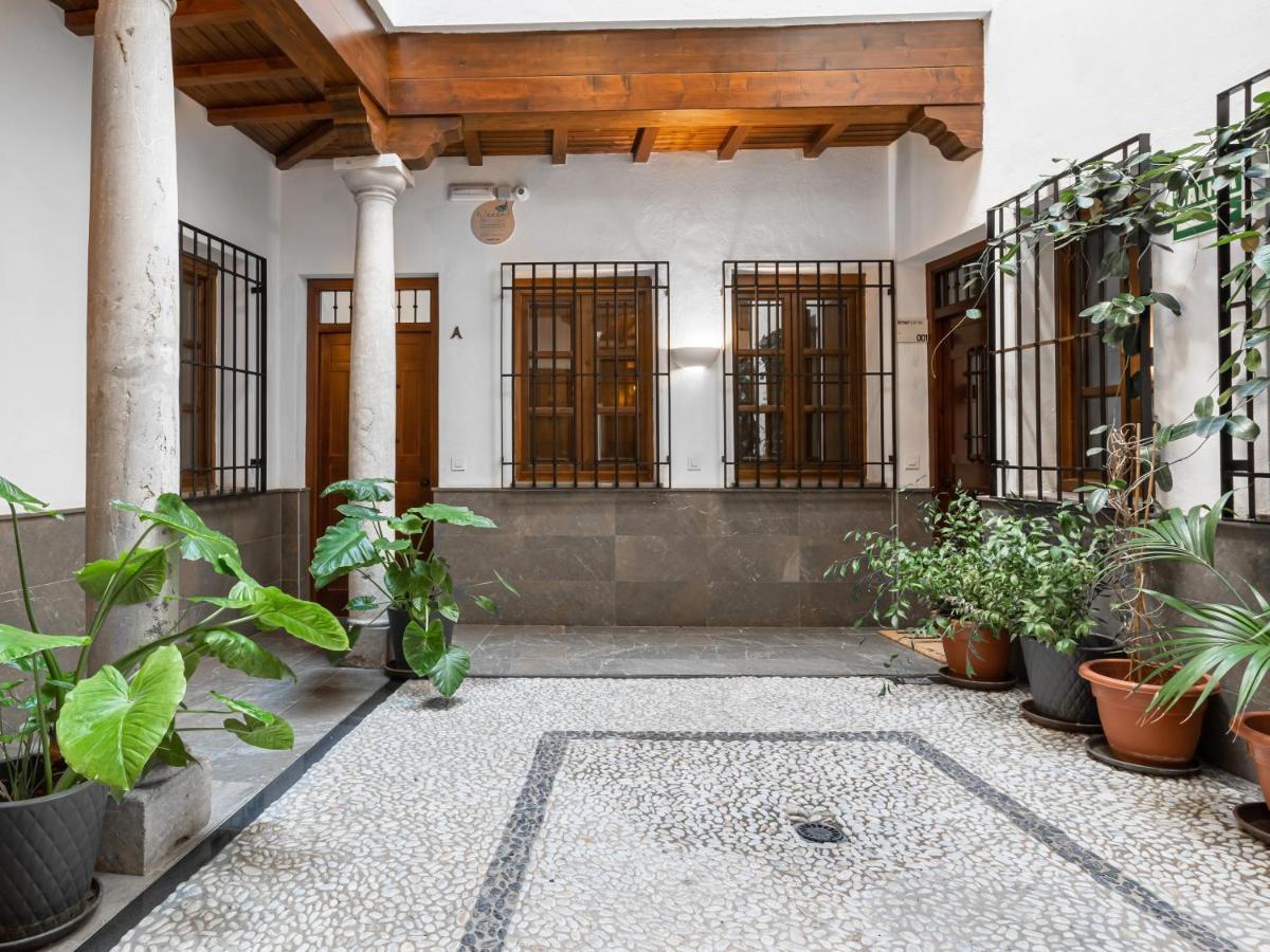 Limehome Granada Calle Santa Ana Ngoại thất bức ảnh