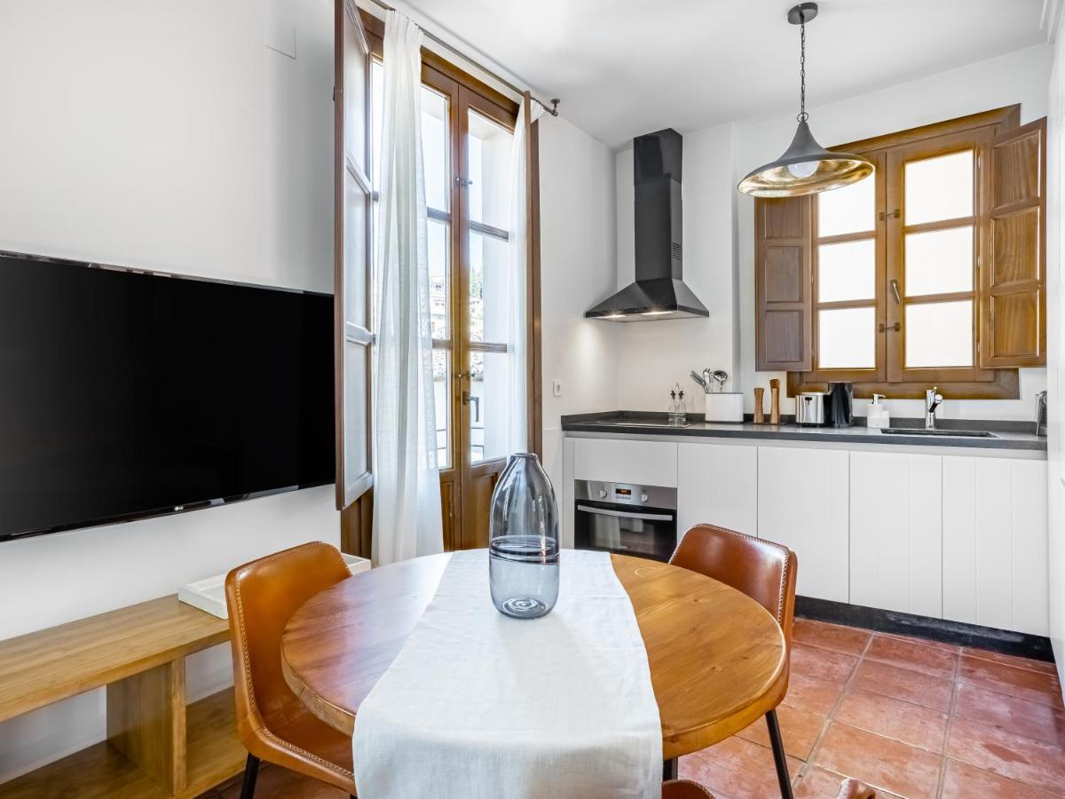Limehome Granada Calle Santa Ana Ngoại thất bức ảnh